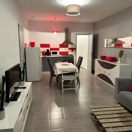 Apartment Clos Augusta 1 *